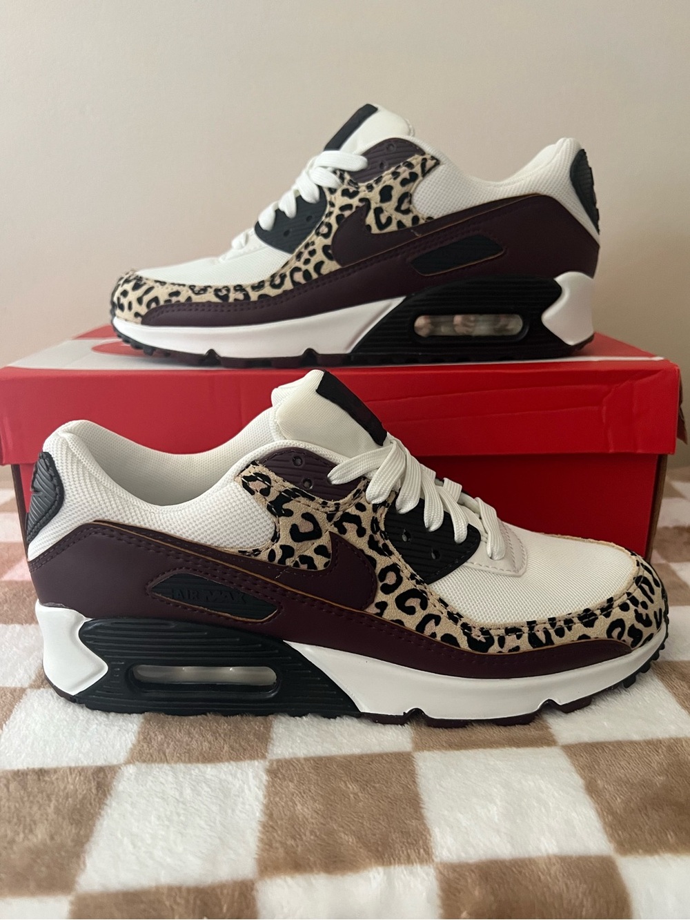 Nike Air Max 90 SE Sneakers Burgundy/Leopard IF1619 102 Women’s Sz 7.5 BNIB - Picture 3 of 16